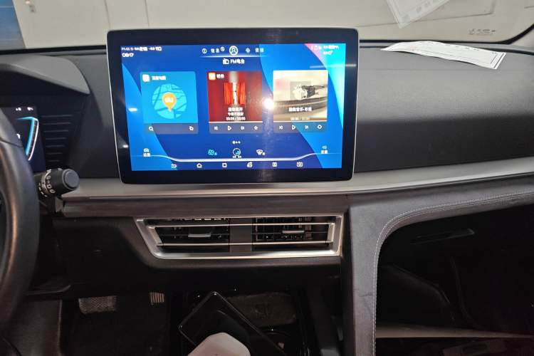 Used BYD Song Pro New Energy 2019 EV High-Power Long-Range Flagship Model Audio And AC Panel