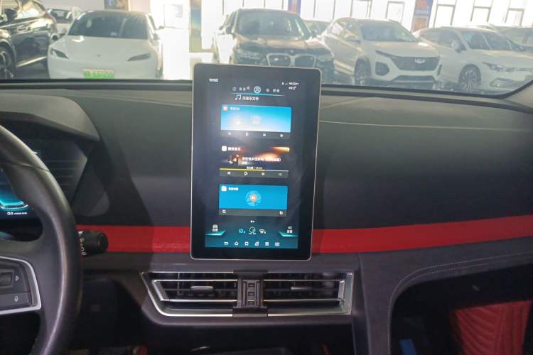 Used BYD Song Pro New Energy 2019 DM 1.5T Four-Wheel Drive Performance Edition Deluxe Model Audio And AC Panel