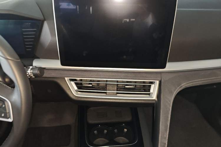Used BYD Song Pro New Energy 2019 DM 1.5T Four-Wheel Drive Performance Edition Flagship Model Audio And AC Panel