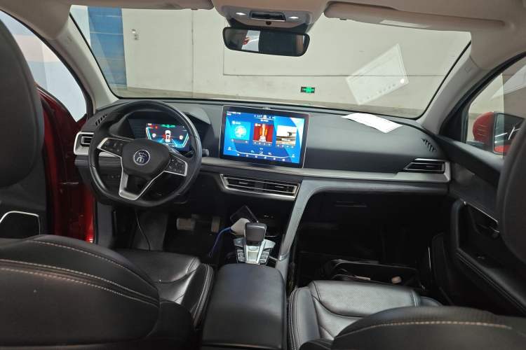 Used BYD Song Pro New Energy 2019 EV High-Power Long-Range Flagship Model Center Console