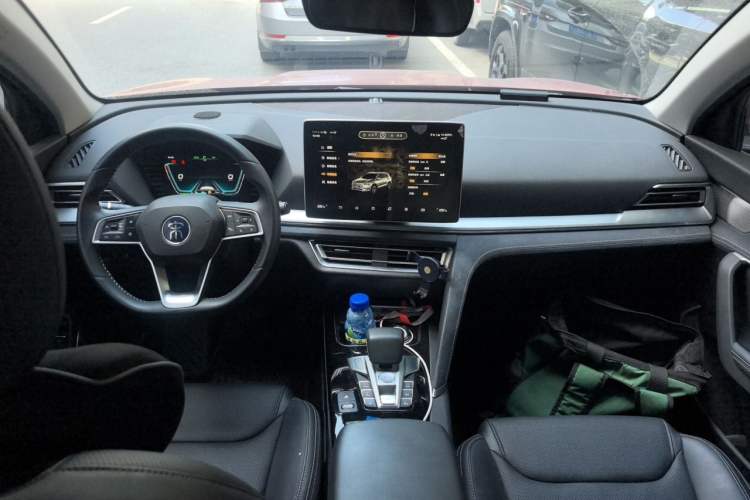 Used BYD Song Pro New Energy 2019 DM 1.5T Four-Wheel Drive Performance Edition Flagship Model Center Console