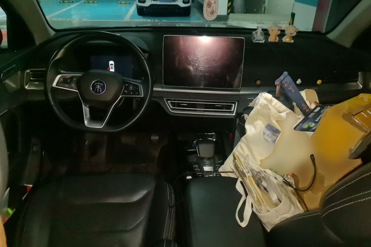 Used BYD Song Pro New Energy 2019 DM 1.5T Four-Wheel Drive Performance Edition Flagship Model Center Console
