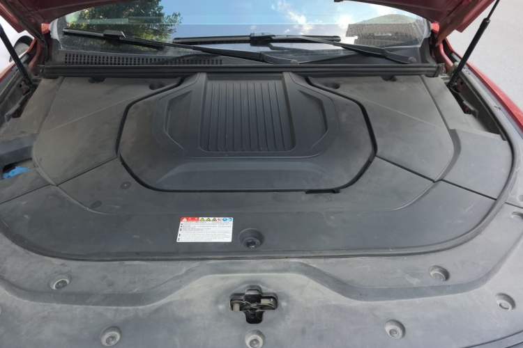 Used BYD Song Pro New Energy 2019 DM 1.5T Four-Wheel Drive Performance Edition Flagship Model Engine Bay