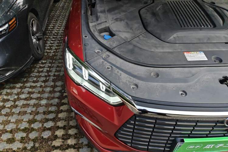Used BYD Song Pro New Energy 2019 EV High-Power Long-Range Flagship Model Engine Bay Right