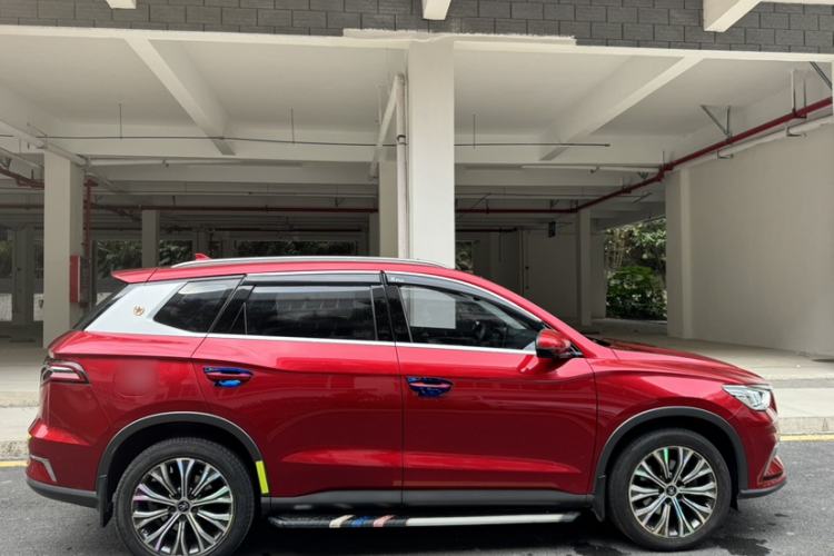 Used BYD Song Pro New Energy 2019 DM 1.5T Four-Wheel Drive Performance Edition Deluxe Model Exterior 3