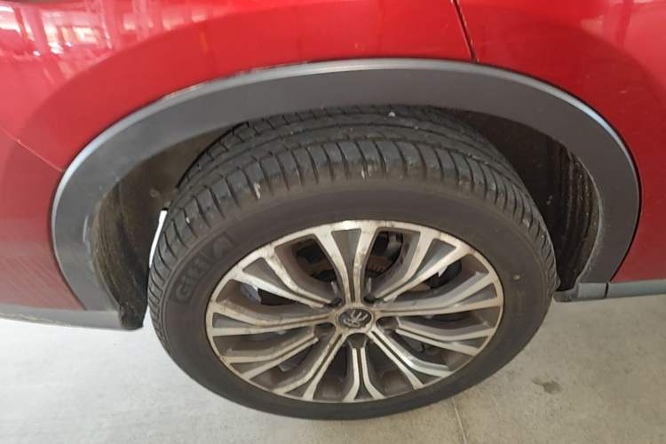 Used BYD Song Pro New Energy 2019 DM 1.5T Four-Wheel Drive Performance Edition Deluxe Model Exterior 5