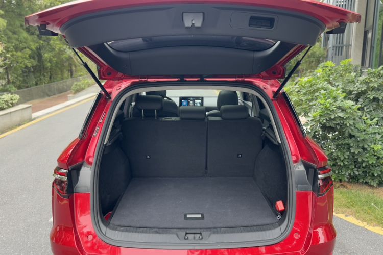 Used BYD Song Pro New Energy 2019 DM 1.5T Four-Wheel Drive Performance Edition Deluxe Model Exterior 8
