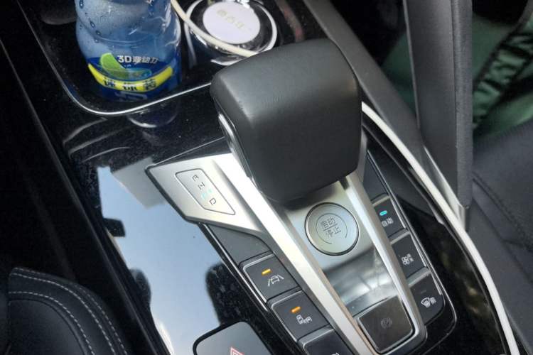 Used BYD Song Pro New Energy 2019 DM 1.5T Four-Wheel Drive Performance Edition Flagship Model Gear Lever