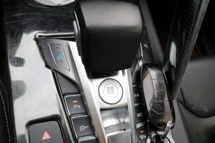 Used BYD Song Pro New Energy 2019 DM 1.5T Four-Wheel Drive Performance Edition Deluxe Model Gear Lever