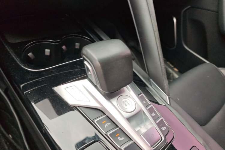 Used BYD Song Pro New Energy 2019 DM 1.5T Four-Wheel Drive Performance Edition Flagship Model Gear Lever