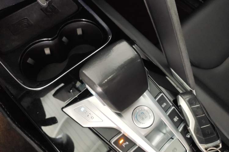 Used BYD Song Pro New Energy 2019 DM 1.5T Four-Wheel Drive Performance Edition Deluxe Model Gear Lever