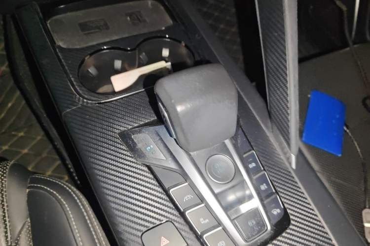 Used BYD Song Pro New Energy 2019 DM 1.5T Four-Wheel Drive Performance Edition Flagship Model Gear Lever