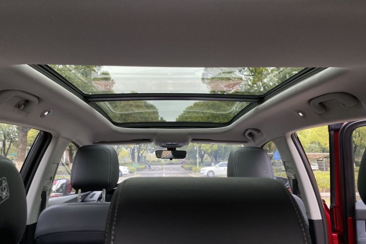 Used BYD Song Pro New Energy 2019 EV High-Power Luxury Model Headliner
