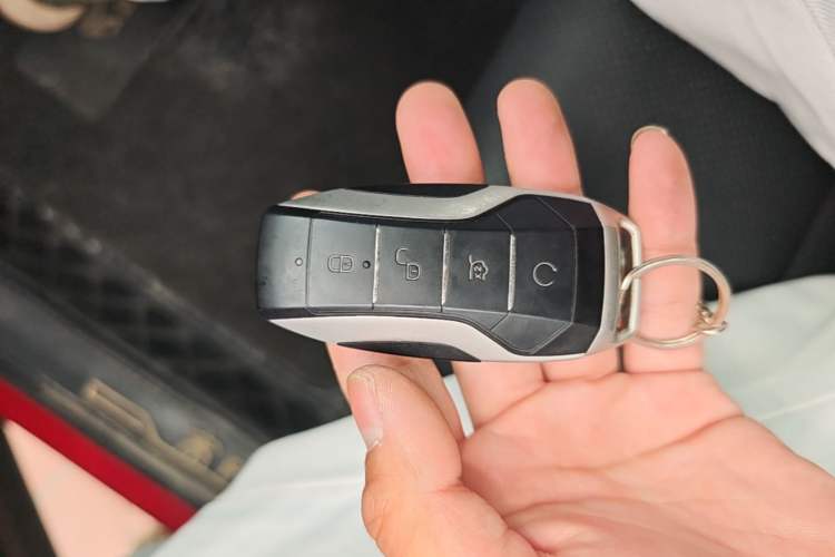 Used BYD Song Pro New Energy 2019 DM 1.5T Four-Wheel Drive Performance Edition Flagship Model Interior 1