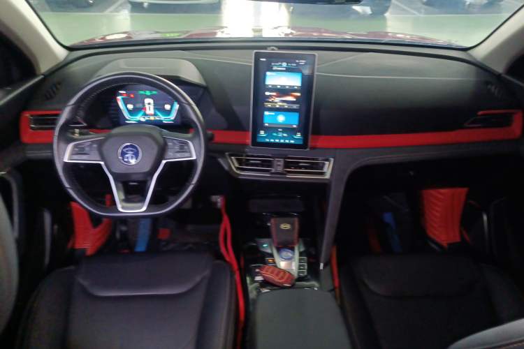 Used BYD Song Pro New Energy 2019 DM 1.5T Four-Wheel Drive Performance Edition Deluxe Model Interior 2