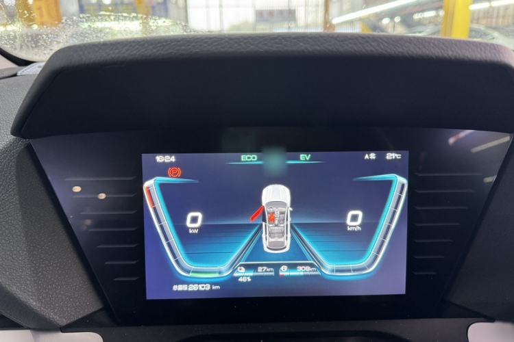 Used BYD Song Pro New Energy 2019 DM 1.5T Four-Wheel Drive Performance Edition Deluxe Model Interior 3