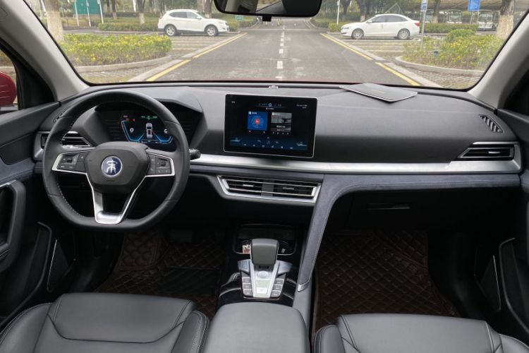 Used BYD Song Pro New Energy 2019 EV High-Power Luxury Model Interior 4