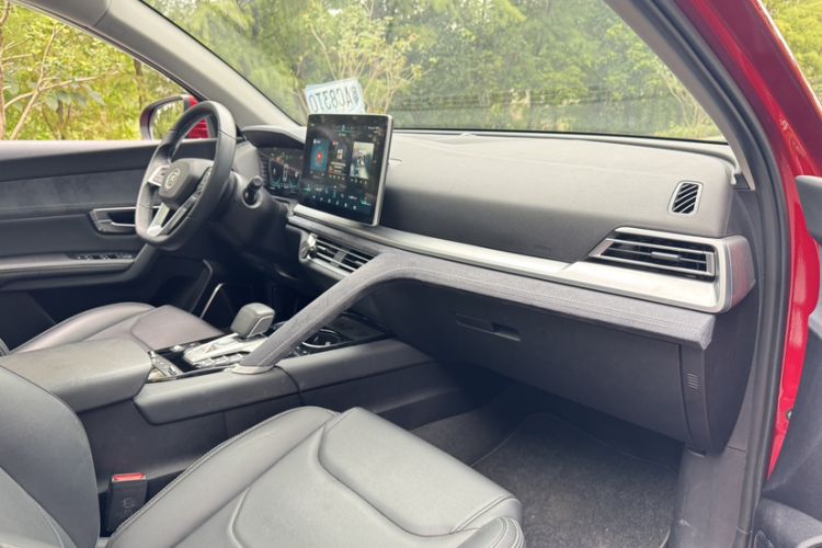 Used BYD Song Pro New Energy 2019 DM 1.5T Four-Wheel Drive Performance Edition Deluxe Model Interior 4