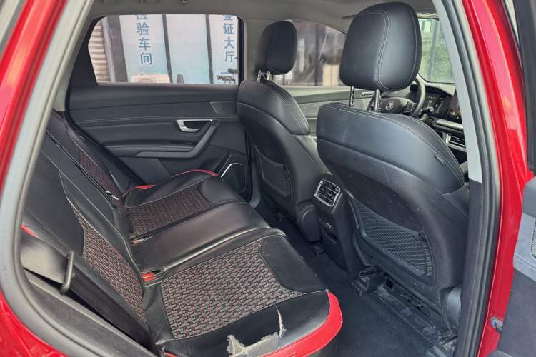Used BYD Song Pro New Energy 2019 DM 1.5T Four-Wheel Drive Performance Edition Flagship Model Interior 5