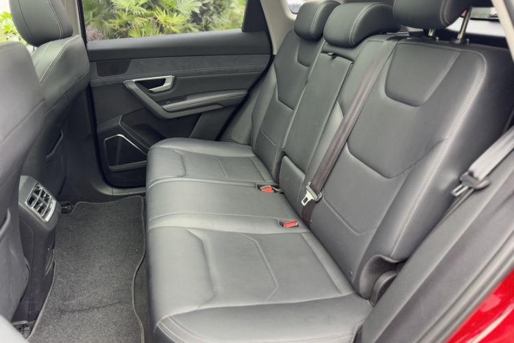 Used BYD Song Pro New Energy 2019 DM 1.5T Four-Wheel Drive Performance Edition Deluxe Model Interior 7