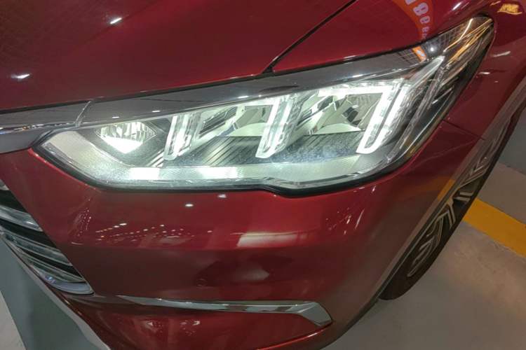Used BYD Song Pro New Energy 2019 DM 1.5T Four-Wheel Drive Performance Edition Flagship Model Left Front Headlight