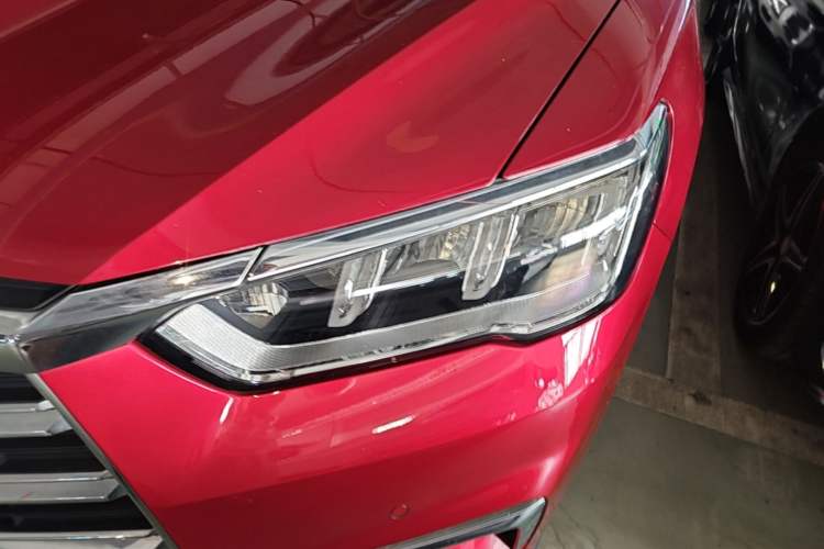 Used BYD Song Pro New Energy 2019 DM 1.5T Four-Wheel Drive Performance Edition Flagship Model Left Front Headlight