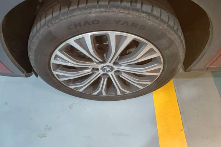 Used BYD Song Pro New Energy 2019 DM 1.5T Four-Wheel Drive Performance Edition Flagship Model Left Front Wheel Hub