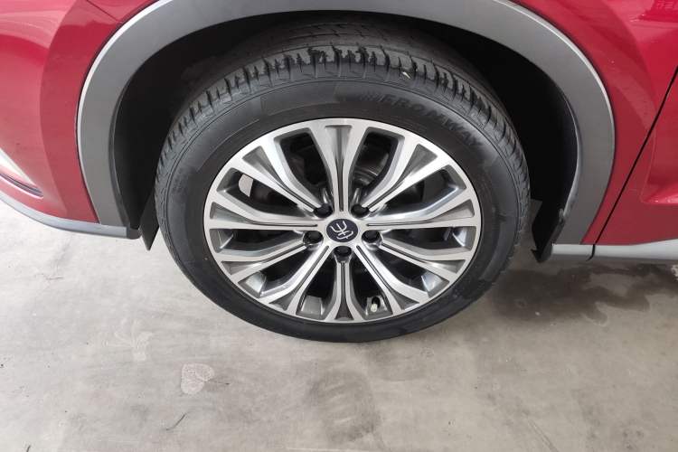 Used BYD Song Pro New Energy 2019 DM 1.5T Four-Wheel Drive Performance Edition Deluxe Model Left Front Wheel Hub