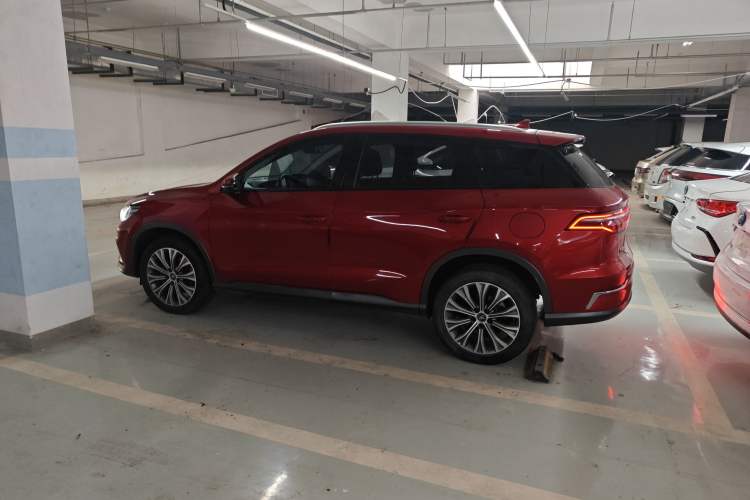 Used BYD Song Pro New Energy 2019 EV High-Power Long-Range Flagship Model Left Side