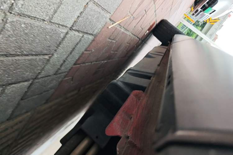 Used BYD Song Pro New Energy 2019 DM 1.5T Four-Wheel Drive Performance Edition Flagship Model Left Side Sill