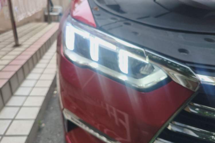Used BYD Song Pro New Energy 2019 DM 1.5T Four-Wheel Drive Performance Edition Flagship Model Right Front Headlight