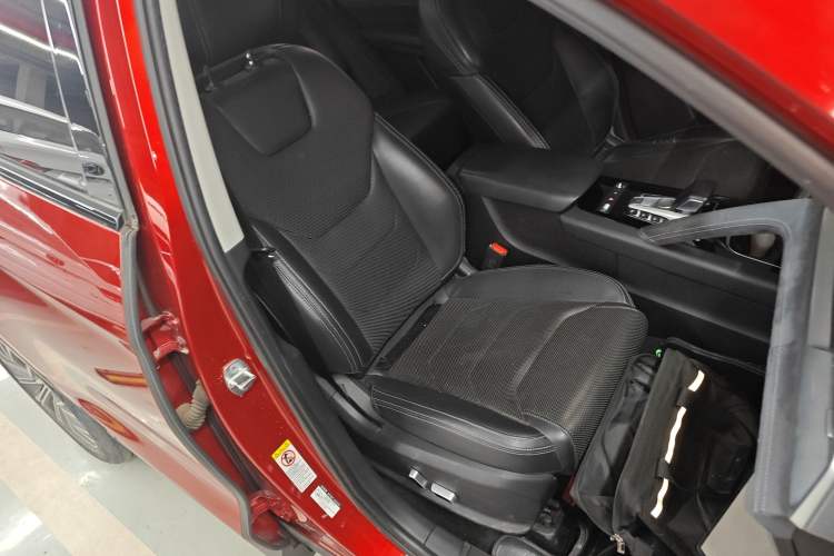Used BYD Song Pro New Energy 2019 EV High-Power Long-Range Flagship Model Right Front Seat