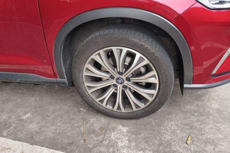 Used BYD Song Pro New Energy 2019 DM 1.5T Four-Wheel Drive Performance Edition Deluxe Model Right Front Wheel Hub