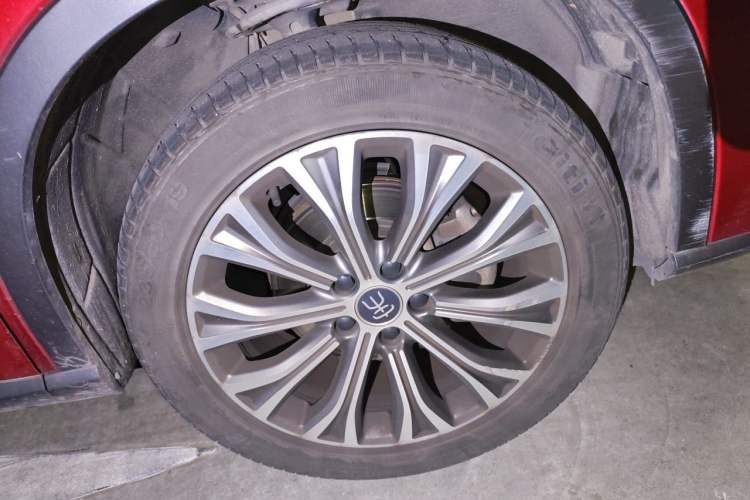 Used BYD Song Pro New Energy 2019 DM 1.5T Four-Wheel Drive Performance Edition Deluxe Model Right Front Wheel Hub