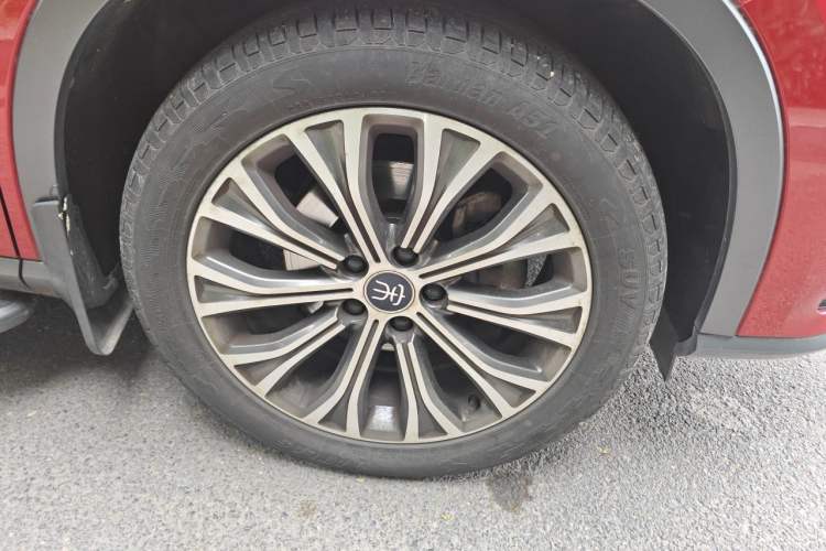 Used BYD Song Pro New Energy 2019 DM 1.5T Four-Wheel Drive Performance Edition Flagship Model Right Front Wheel Hub