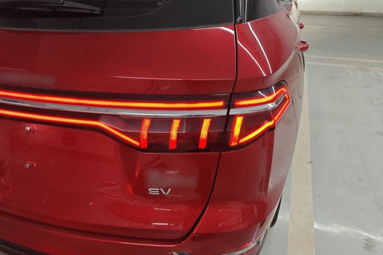 Used BYD Song Pro New Energy 2019 EV High-Power Long-Range Flagship Model Right Rear Taillight