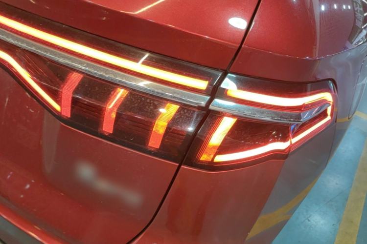 Used BYD Song Pro New Energy 2019 DM 1.5T Four-Wheel Drive Performance Edition Flagship Model Right Rear Taillight