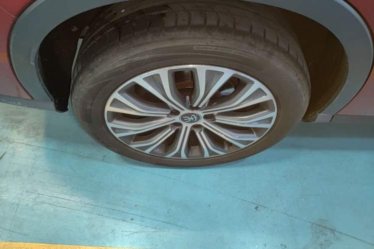 Used BYD Song Pro New Energy 2019 DM 1.5T Four-Wheel Drive Performance Edition Flagship Model Right Rear Wheel Hub