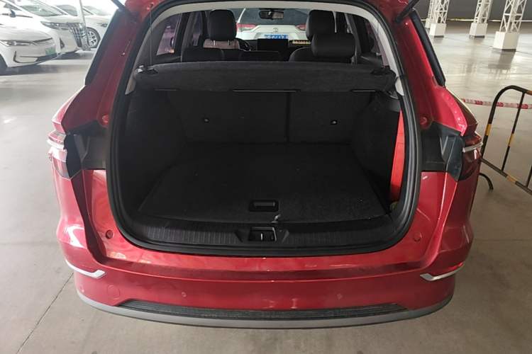 Used BYD Song Pro New Energy 2019 DM 1.5T Four-Wheel Drive Performance Edition Deluxe Model Trunk