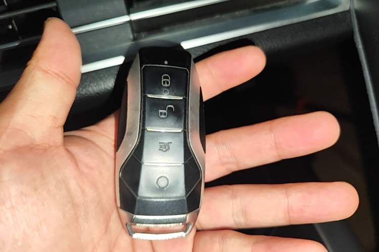 Used BYD Song Pro New Energy 2019 DM 1.5T Four-Wheel Drive Performance Edition Deluxe Model Vehicle Key