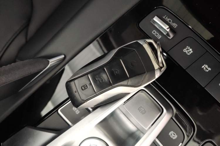 Used BYD Song Pro New Energy 2019 DM 1.5T Four-Wheel Drive Performance Edition Deluxe Model Vehicle Key