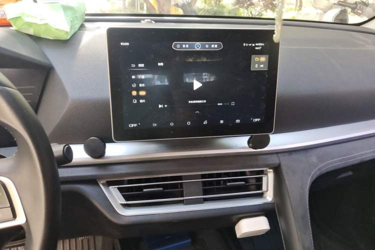 Used BYD Song Pro New Energy 2019 DM 1.5T Four-Wheel Drive Performance Edition Deluxe Model Audio And AC Panel