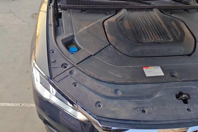 Used BYD Song Pro New Energy 2019 DM 1.5T Four-Wheel Drive Performance Edition Deluxe Model Engine Bay Right