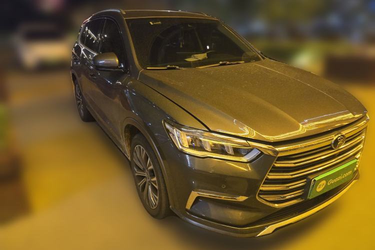 Used BYD Song Pro New Energy 2019 DM 1.5T Four-Wheel Drive Performance Edition Flagship Model Front Right 45 Deg