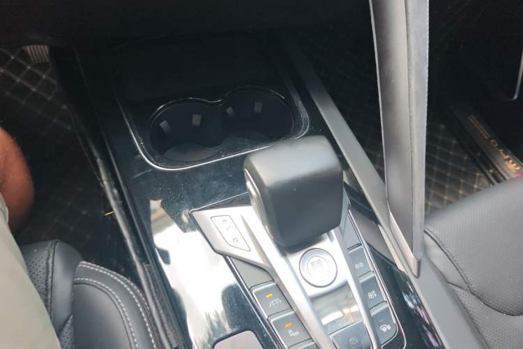 Used BYD Song Pro New Energy 2019 DM 1.5T Four-Wheel Drive Performance Edition Flagship Model Gear Lever