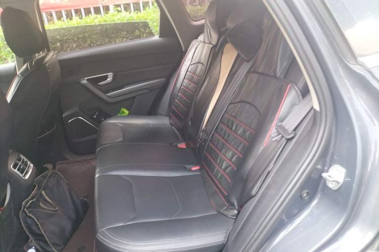 Used BYD Song Pro New Energy 2019 DM 1.5T Four-Wheel Drive Performance Edition Comfort Model Left Rear Seat