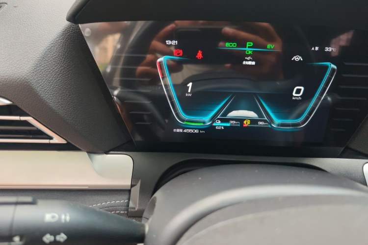 Used BYD Song Pro New Energy 2019 DM 1.5T Four-Wheel Drive Performance Edition Flagship Model Odometer Close Up