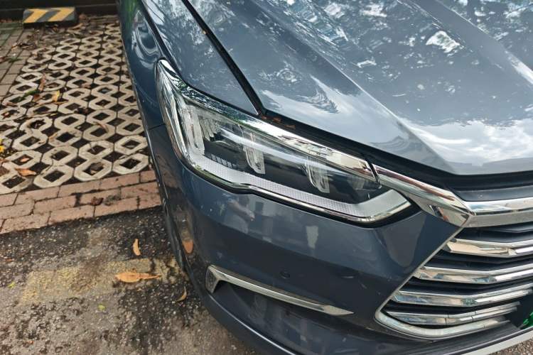 Used BYD Song Pro New Energy 2019 DM 1.5T Four-Wheel Drive Performance Edition Flagship Model Right Front Headlight