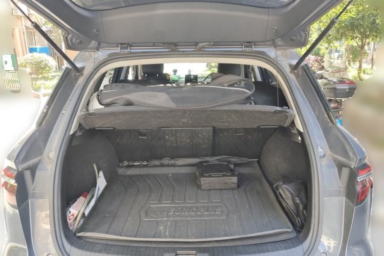 Used BYD Song Pro New Energy 2019 DM 1.5T Four-Wheel Drive Performance Edition Deluxe Model Trunk