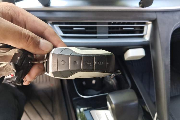 Used BYD Song Pro New Energy 2019 DM 1.5T Four-Wheel Drive Performance Edition Deluxe Model Vehicle Key